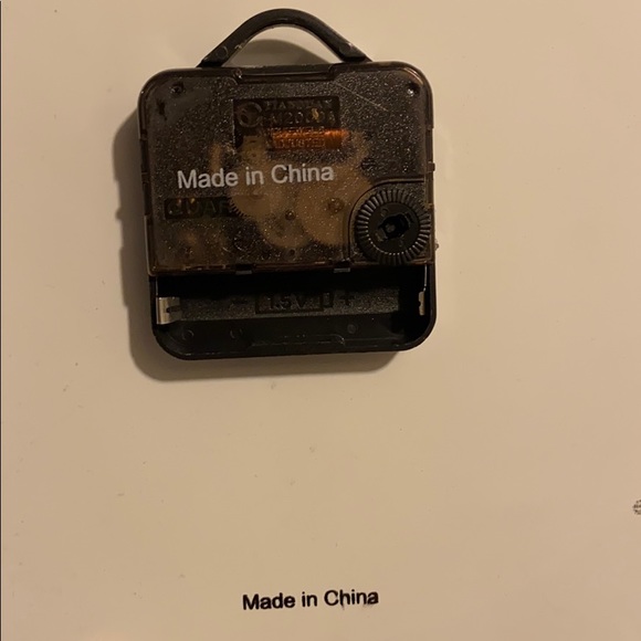 Clock - Picture 3 of 3